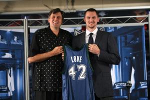 凱文·拉夫加盟森林狼