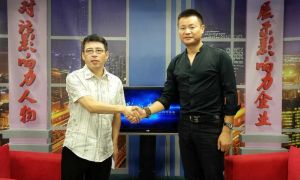 作客《影響力對話》欄目