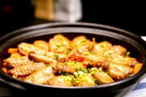 香菇雞翅燜雙薯 香菇雞翅燜雙薯