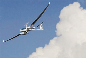 “零排放”飛機在德國漢堡升空。（來源：揚子晚報）