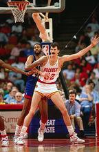 查克&middot;內維特