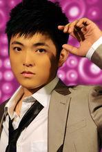 周鐵男 舞台照1