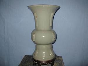 （圖）鈞窯出戟尊