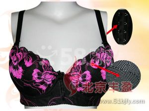 磁石胸罩