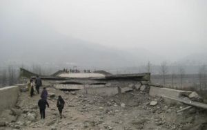 地震遺址 地震遺址