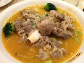 酸辣金針肥牛 酸辣金針肥牛