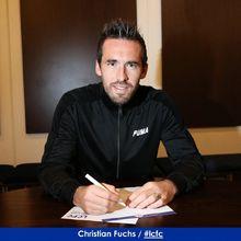 克里斯蒂安&middot;福克斯續約萊斯特城