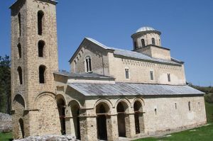 斯塔里拉斯和索波察尼 斯塔里拉斯和索波察尼