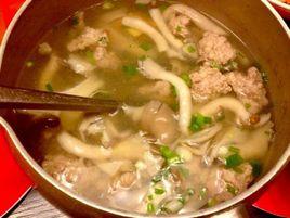 蘑菇豬肉湯 蘑菇豬肉湯
