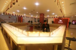 被搶購空的黃金飾品櫃檯