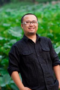 鍵盤 (男) 陳 登