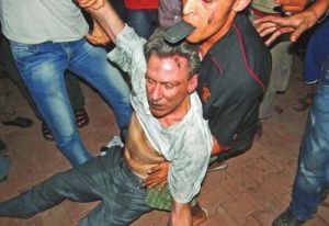 美國駐利比亞大使斯蒂文斯(中)11日在襲擊中身亡