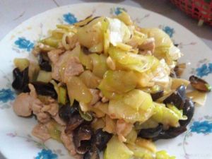 木耳佛手肉絲炒年糕 木耳佛手肉絲炒年糕