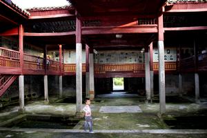 通城縣黃袍山荻田村元帥紀念館