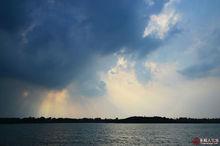 日月湖——空軍一號