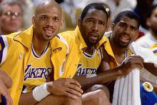 從左到右依次是賈巴爾、沃西、詹森