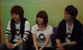 Happy Circle Happy Circle