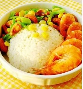 鮮蝦腰果西芹飯 鮮蝦腰果西芹飯