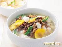 菠菜肉絲年糕湯 菠菜肉絲年糕湯