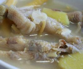 白果黨參燉雞湯 白果黨參燉雞湯