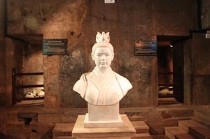 李王后的雕像