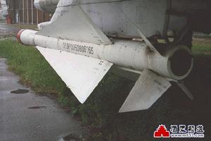 圖-128掛載的R-4空空飛彈