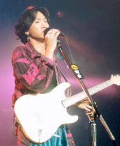 《是錯也再不分》