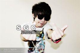 他叫做陳柯右 他叫做陳柯右