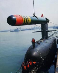 中國海軍潛艇吊裝魚-6魚雷