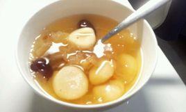 荸薺銀耳湯 荸薺銀耳湯