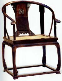 紫檀有束腰帶托泥圈椅 紫檀有束腰帶托泥圈椅