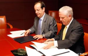 曼努埃爾&middot;雷東多（左）