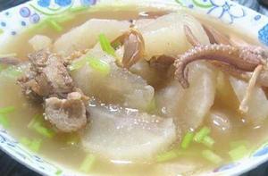 魷魚乾蘿蔔湯 魷魚乾蘿蔔湯