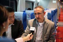 土耳其鐵路局處長伊斯瑪儀接受記者採訪