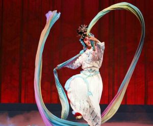 梅蘭芳演《天女散花》長綢舞