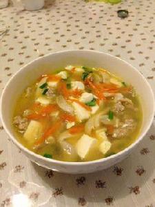 袖珍菇豆腐肉丸湯 袖珍菇豆腐肉丸湯