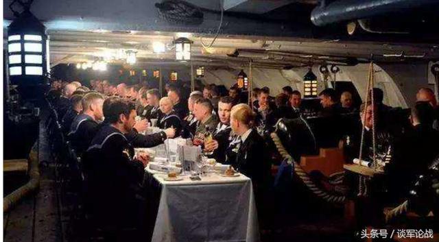 英軍曾靠著這些食物征服海洋,一塊餅乾至今色澤金黃 英軍曾靠著這些食物征服海洋,一塊餅乾至今色澤金黃