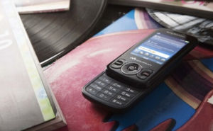 索尼愛立信W100 索尼愛立信W100