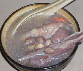 花生鳳爪燉豬腳 花生鳳爪燉豬腳