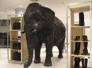 川久保玲 三里屯店