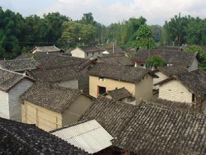 蠻丙中寨自然村