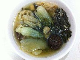 金銀菜煲瘦肉 金銀菜煲瘦肉