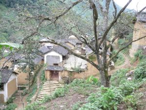 鋪司地村 鋪司地村