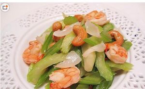 西芹百合爆蝦球 西芹百合爆蝦球