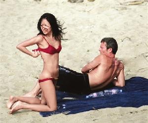 （圖）章子怡海灘照