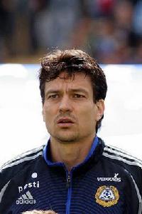 亞里·奧維拉·利特馬寧 亞里·奧維拉·利特馬寧