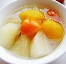 枇杷雪梨冰糖水 枇杷雪梨冰糖水