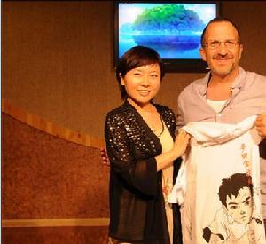 阿倫·沃納先生與《夢回金沙城》主創蘇曉紅女士