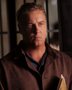 喬治·伊茲 喬治·伊茲