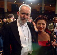 羅賓&middot;沃倫